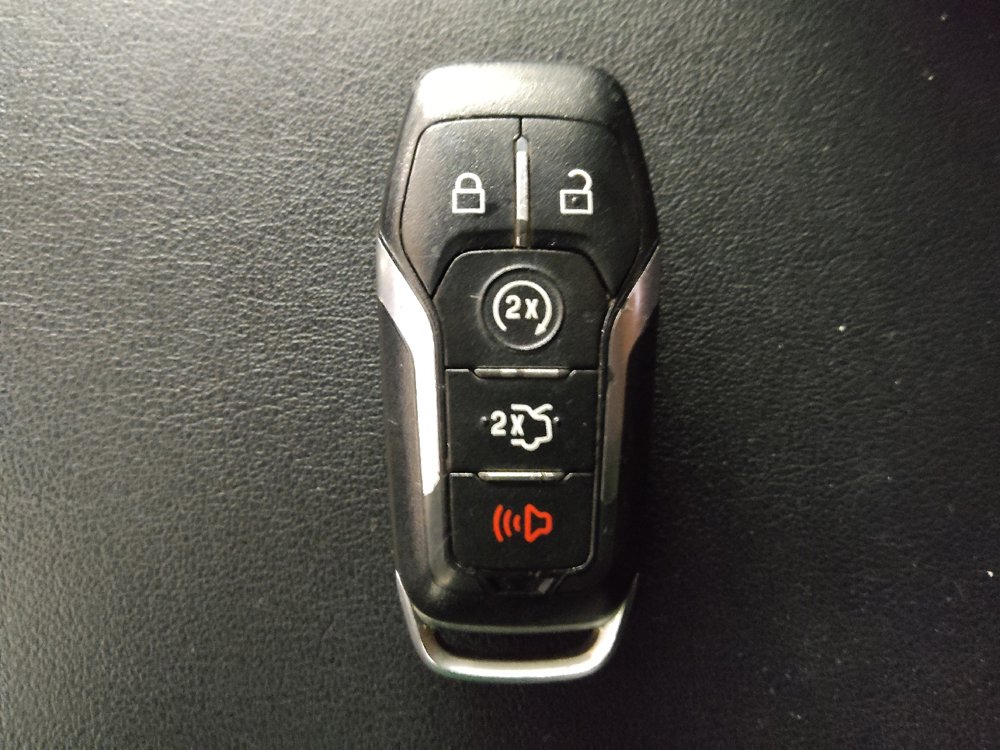 Used 2016 Ford Edge Sport w/ Technology Package image 32