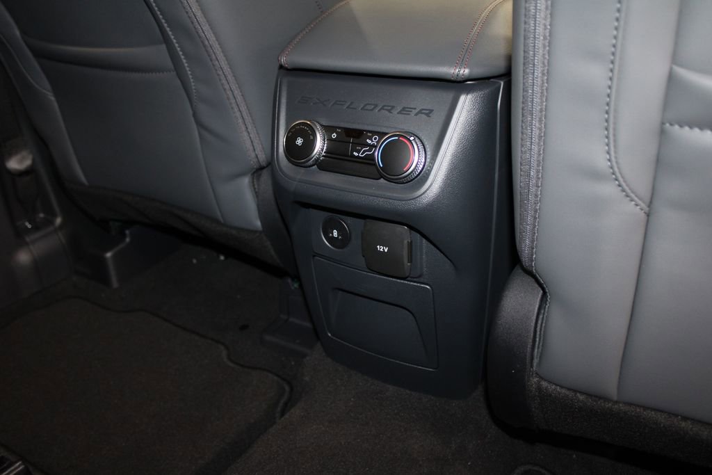 New 2026 Ford Explorer Active w/ Active Comfort Package image 34