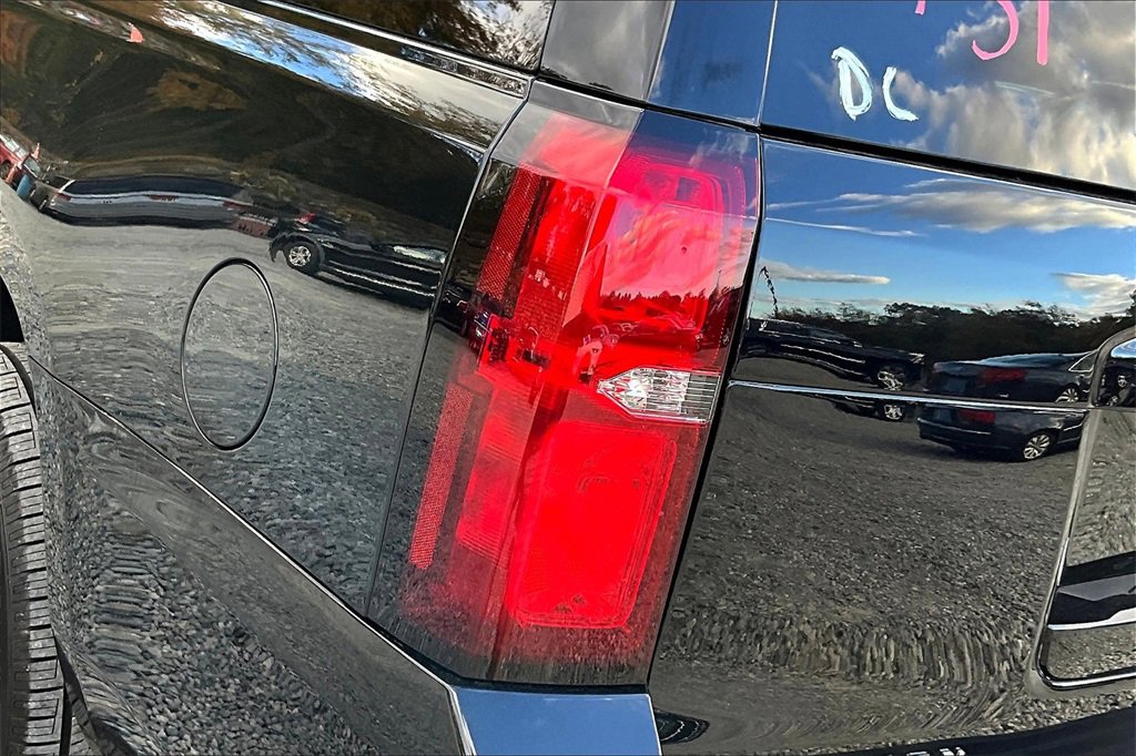Used 2020 Chevrolet Suburban LS image 26