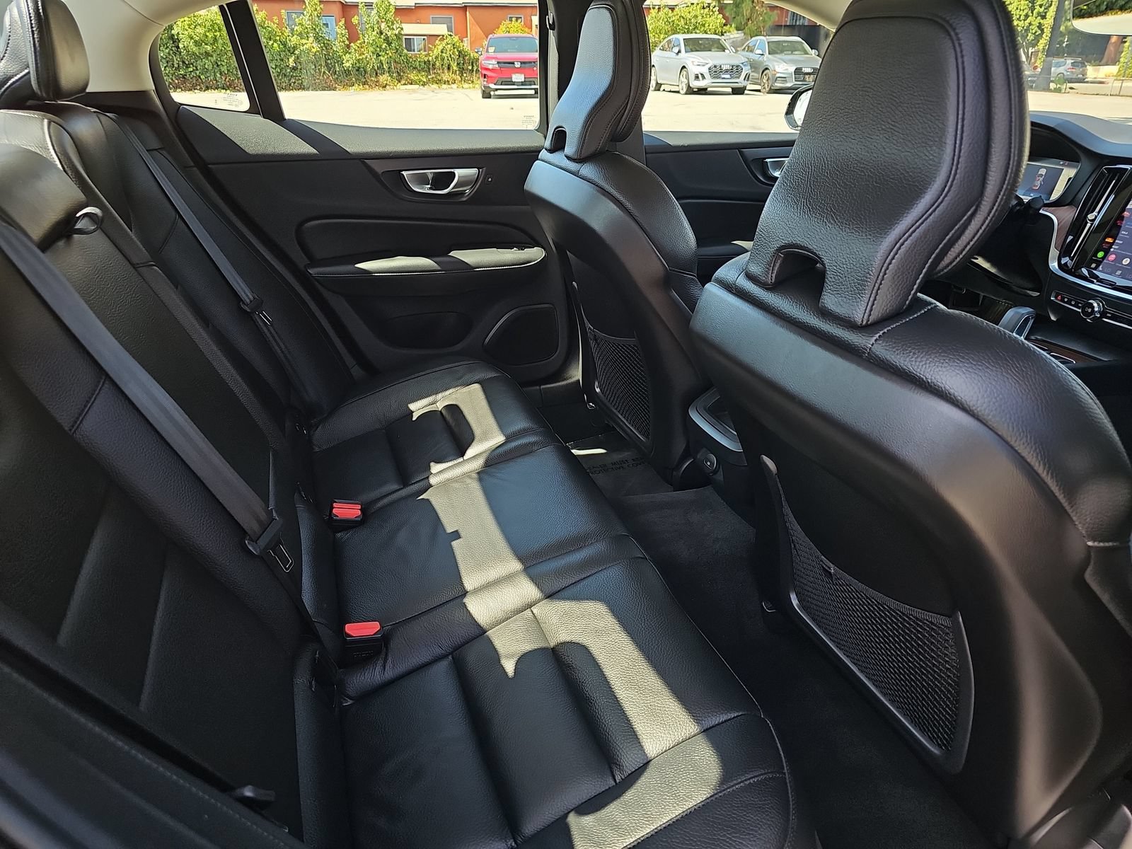Used 2024 Volvo S60 B5 Plus FWD image 11