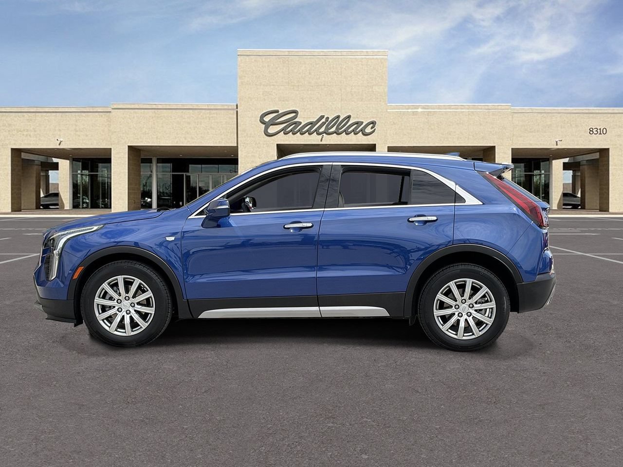 Certified 2022 Cadillac XT4 Premium Luxury FWD image 8