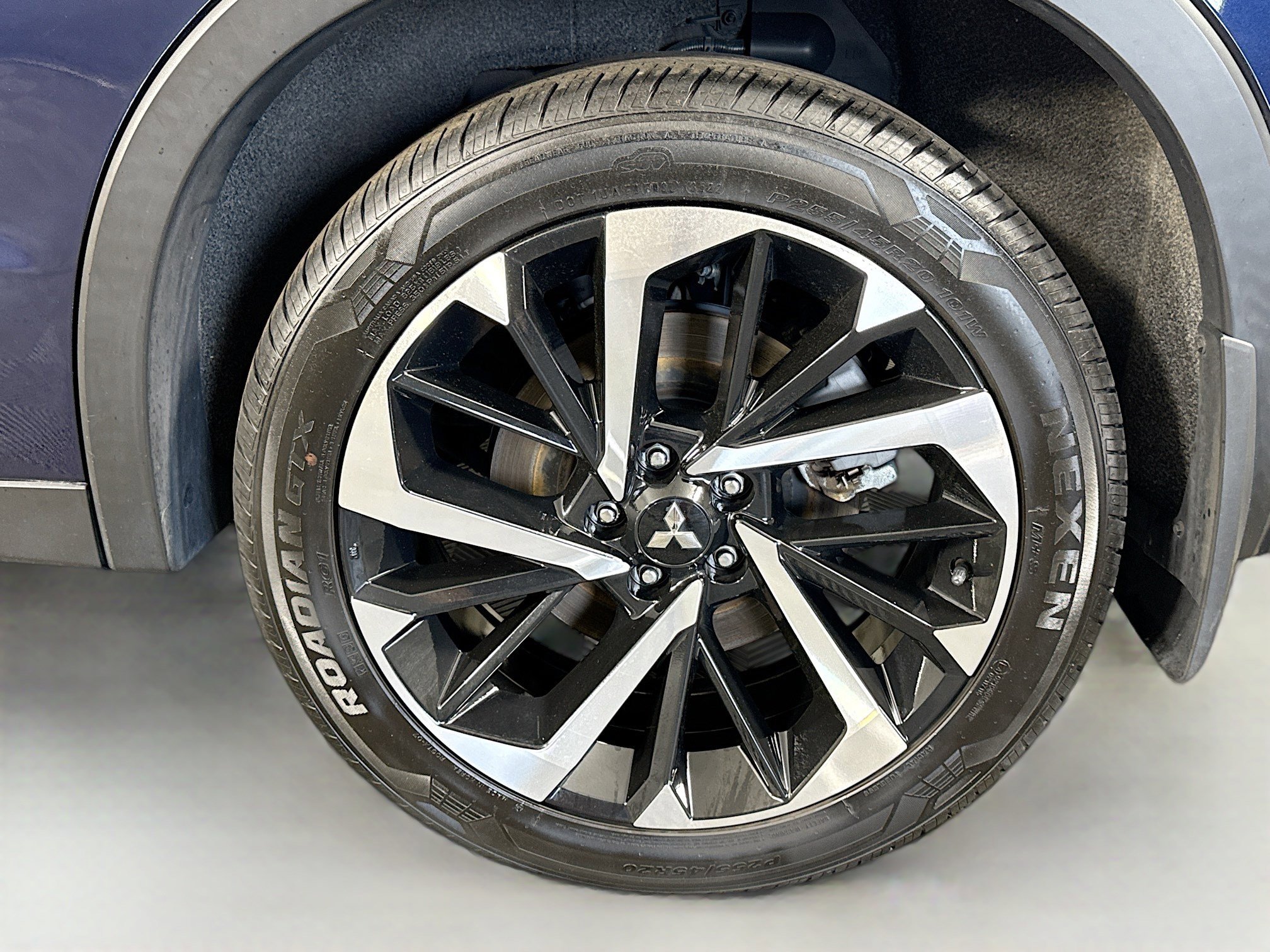 Used 2023 Mitsubishi Outlander SE image 37