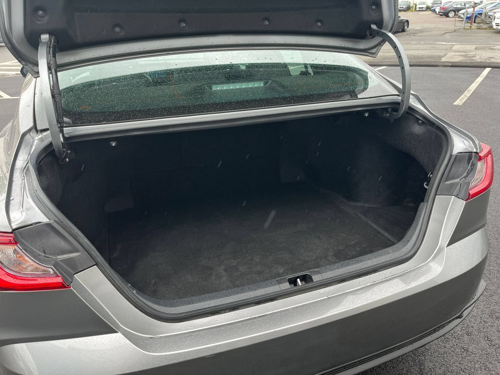 Used 2025 Toyota Camry SE FWD image 36