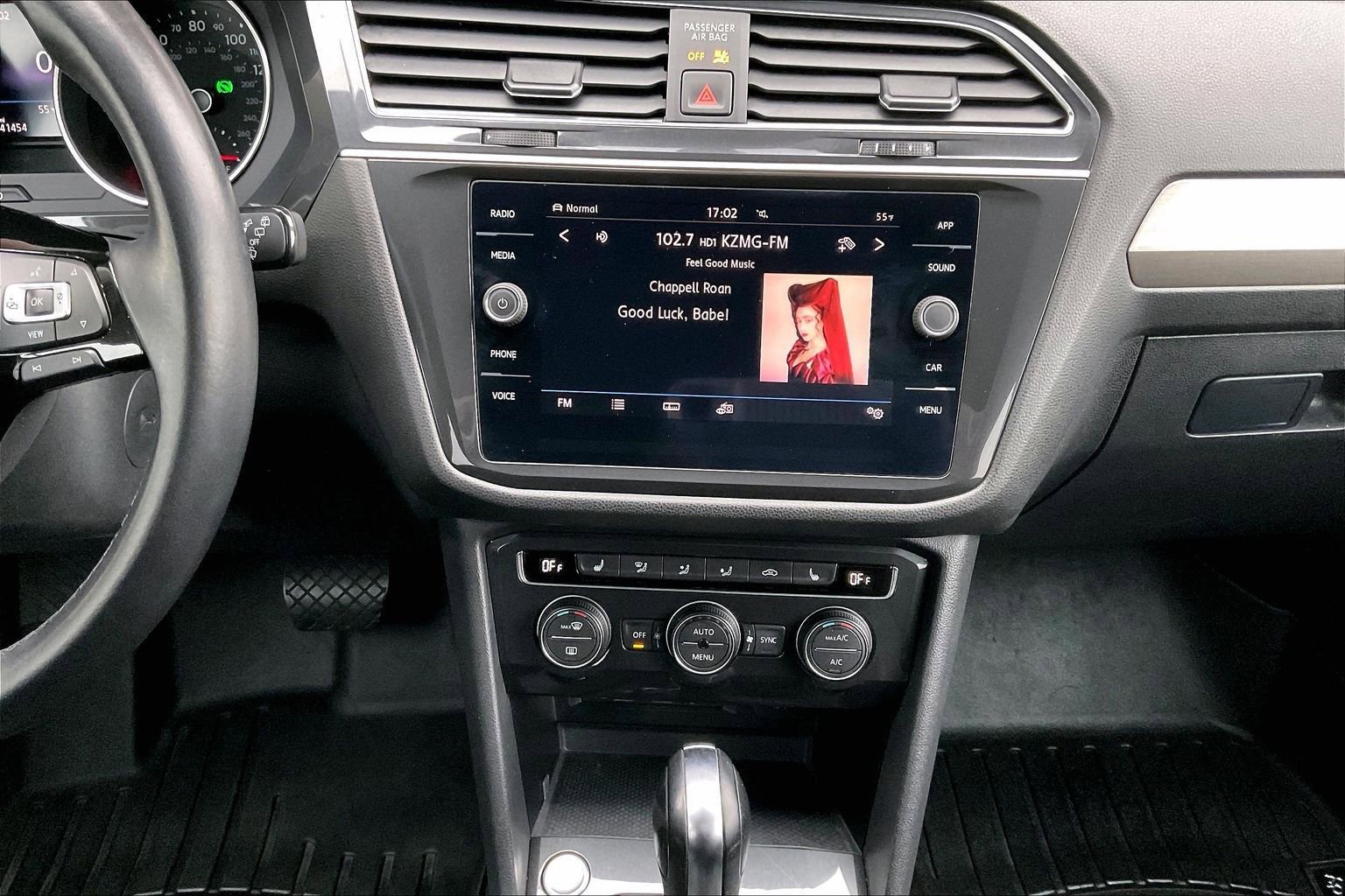 Used 2019 Volkswagen Tiguan SE image 9