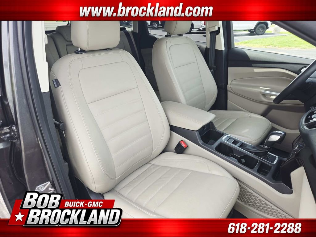 Used 2019 Ford Escape Titanium FWD image 17