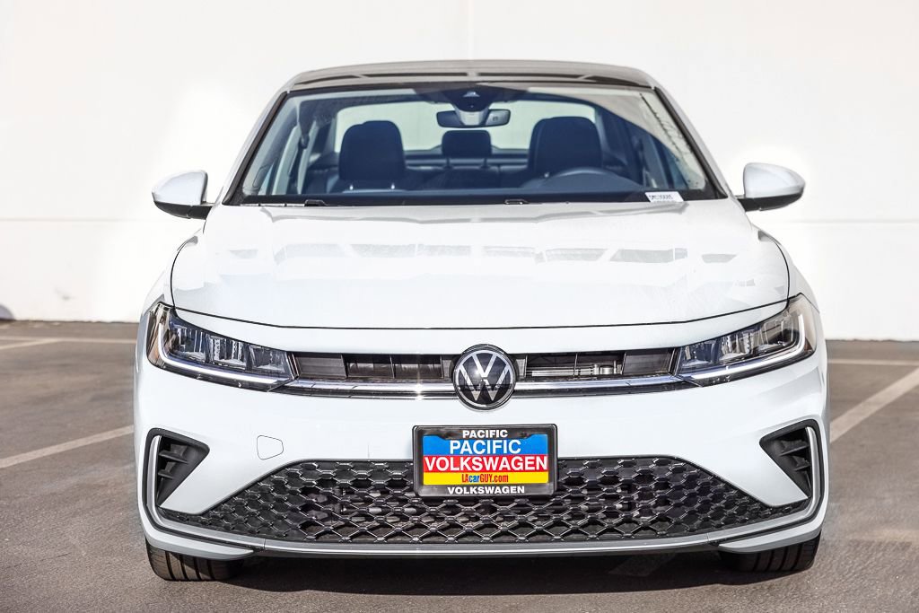New 2026 Volkswagen Jetta SE FWD image 2