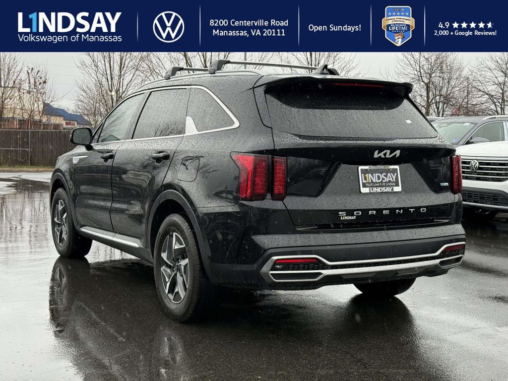 Used 2022 Kia Sorento EX image 4