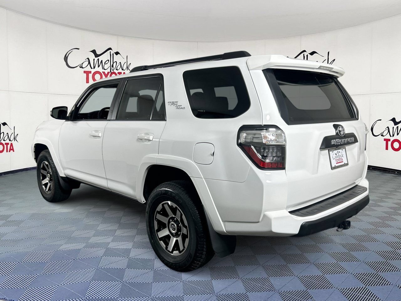 Used 2024 Toyota 4Runner TRD Off-Road Premium w/ Moonroof Package AWD/4WD image 5