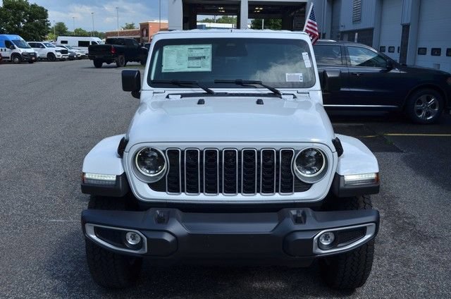 New 2026 Jeep Wrangler Unlimited Sahara AWD/4WD image 3