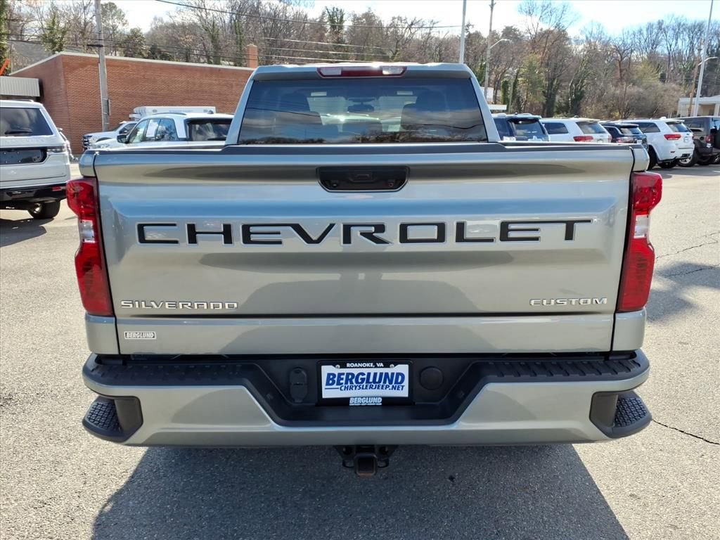 Used 2024 Chevrolet Silverado 1500 Custom w/ LPO, Dark Essentials Package image 5