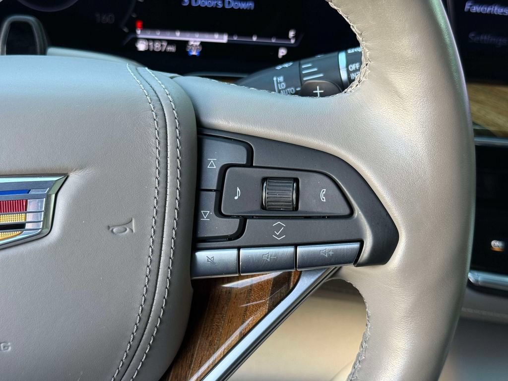 Used 2023 Cadillac Escalade Sport Platinum AWD/4WD image 35