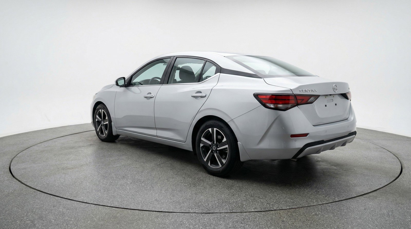 Used 2025 Nissan Sentra SV FWD image 6