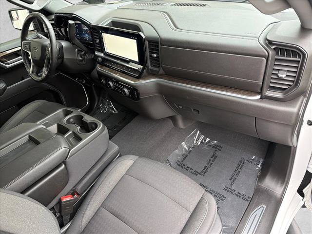 Used 2022 Chevrolet Silverado 1500 RST w/ Protection Package AWD/4WD image 26