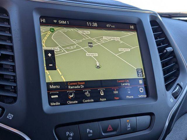 Certified 2023 Jeep Cherokee Altitude Lux image 23