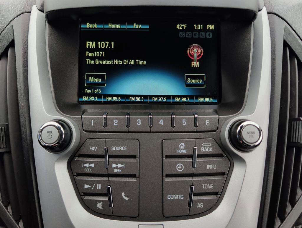 Used 2017 Chevrolet Equinox LT w/ Convenience Package image 13