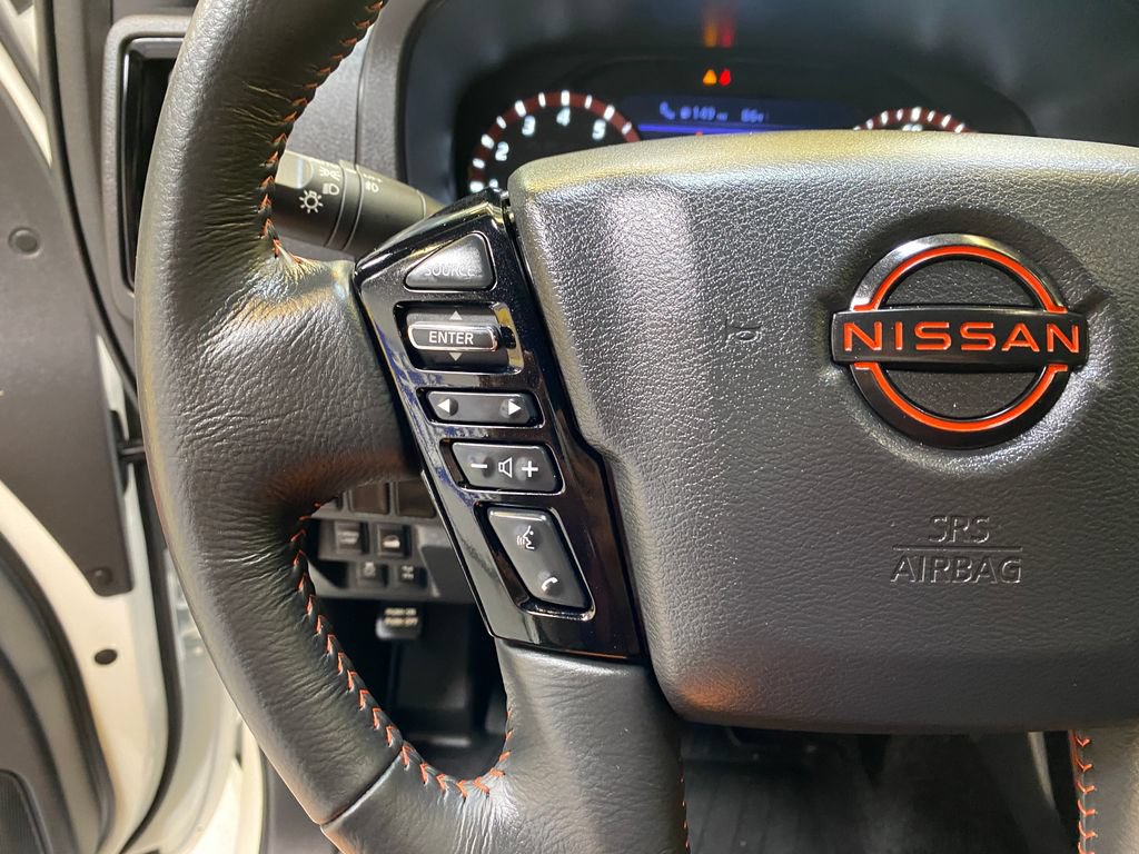 Used 2025 Nissan Frontier PRO-4X AWD/4WD image 33