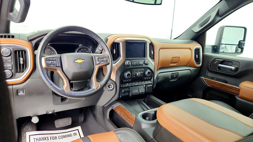 Used 2023 Chevrolet Silverado 2500 High Country image 13