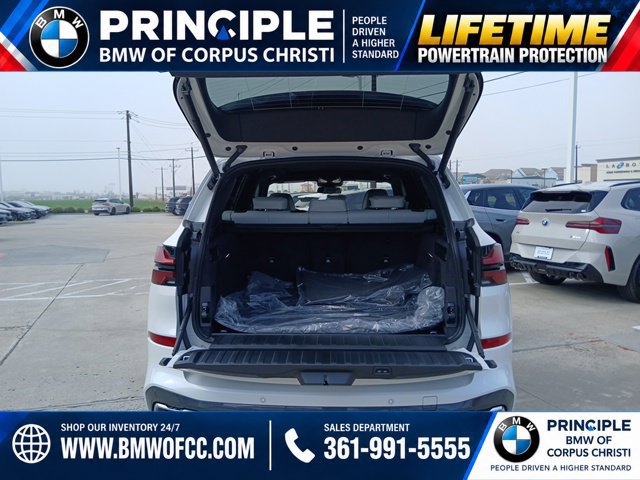 New 2026 BMW X5 sDrive40i w/ M Sport Package RWD image 10