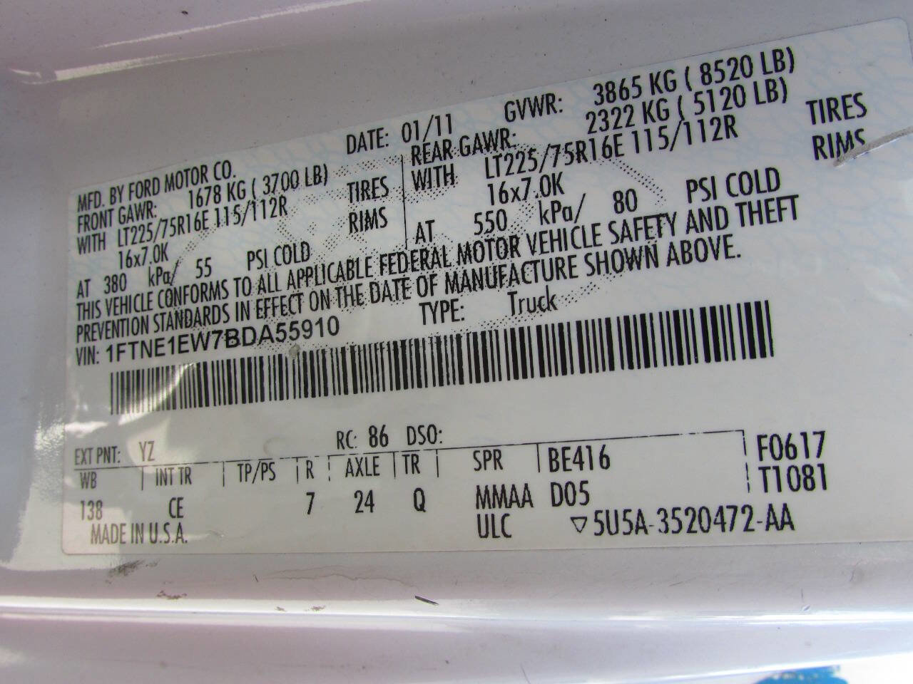 Used 2011 Ford E-150 and Econoline 150 w/ Commercial Cargo Van Pkg image 8