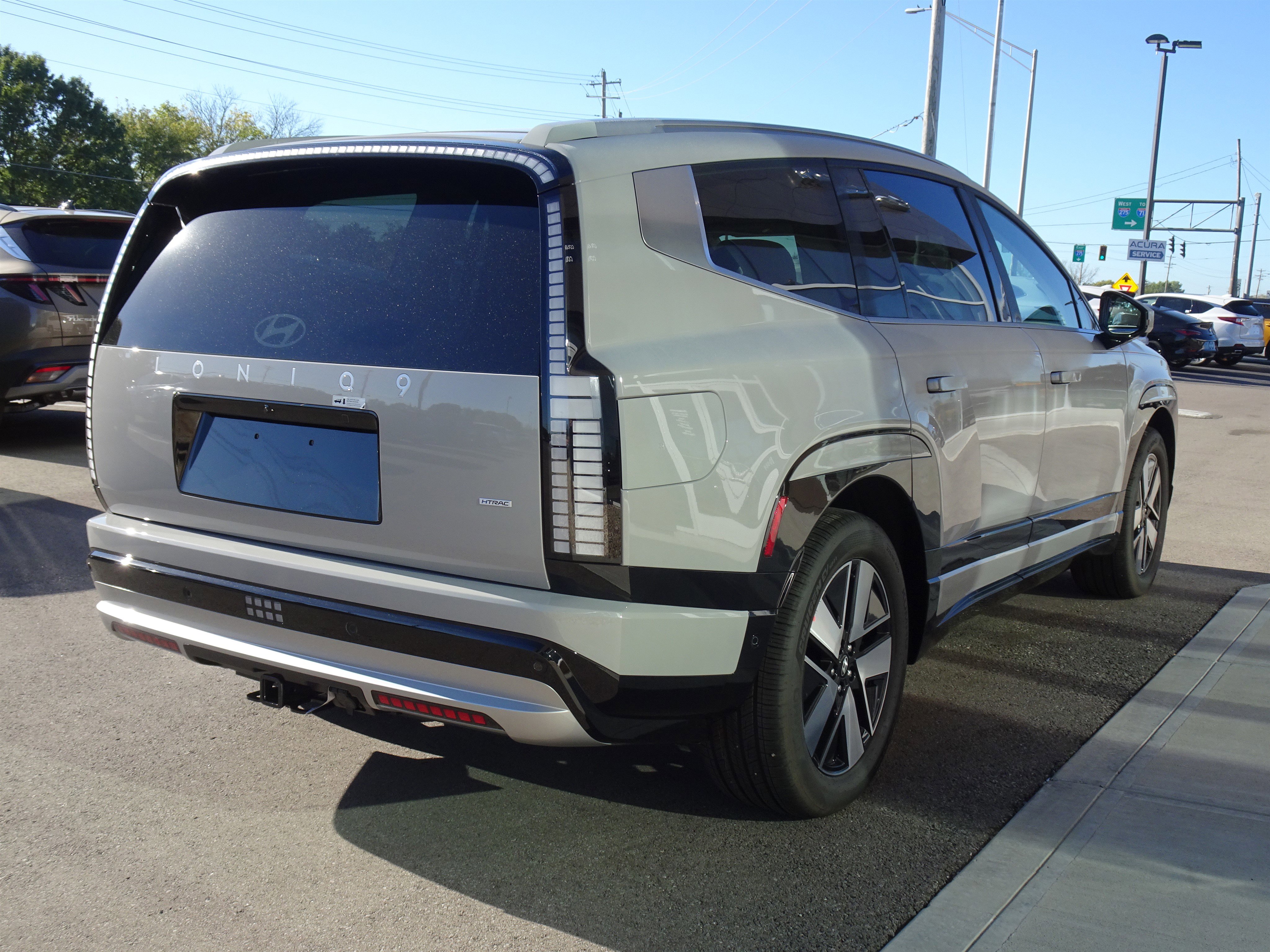 New 2026 Hyundai Ioniq 9 SEL w/ Tow & Go Package image 5