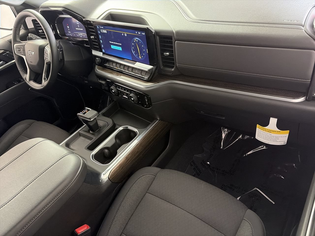 Used 2025 Chevrolet Silverado 1500 RST w/ Dark Appearance Package AWD/4WD image 27