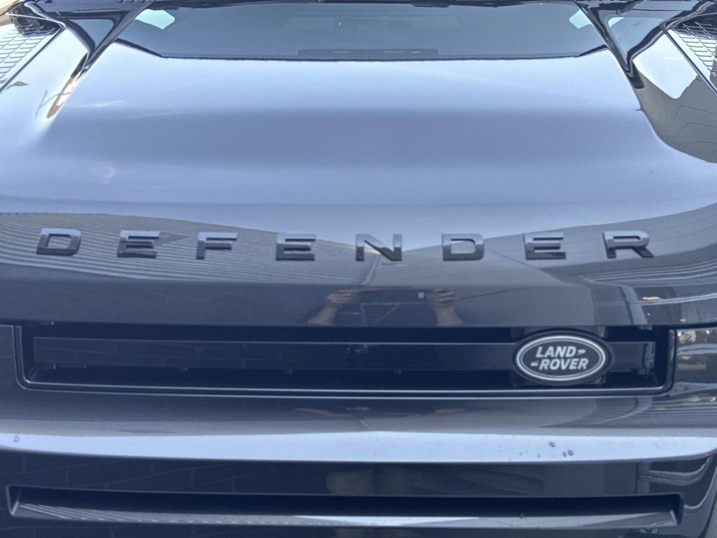 New 2026 Land Rover Defender 130 S AWD/4WD image 9