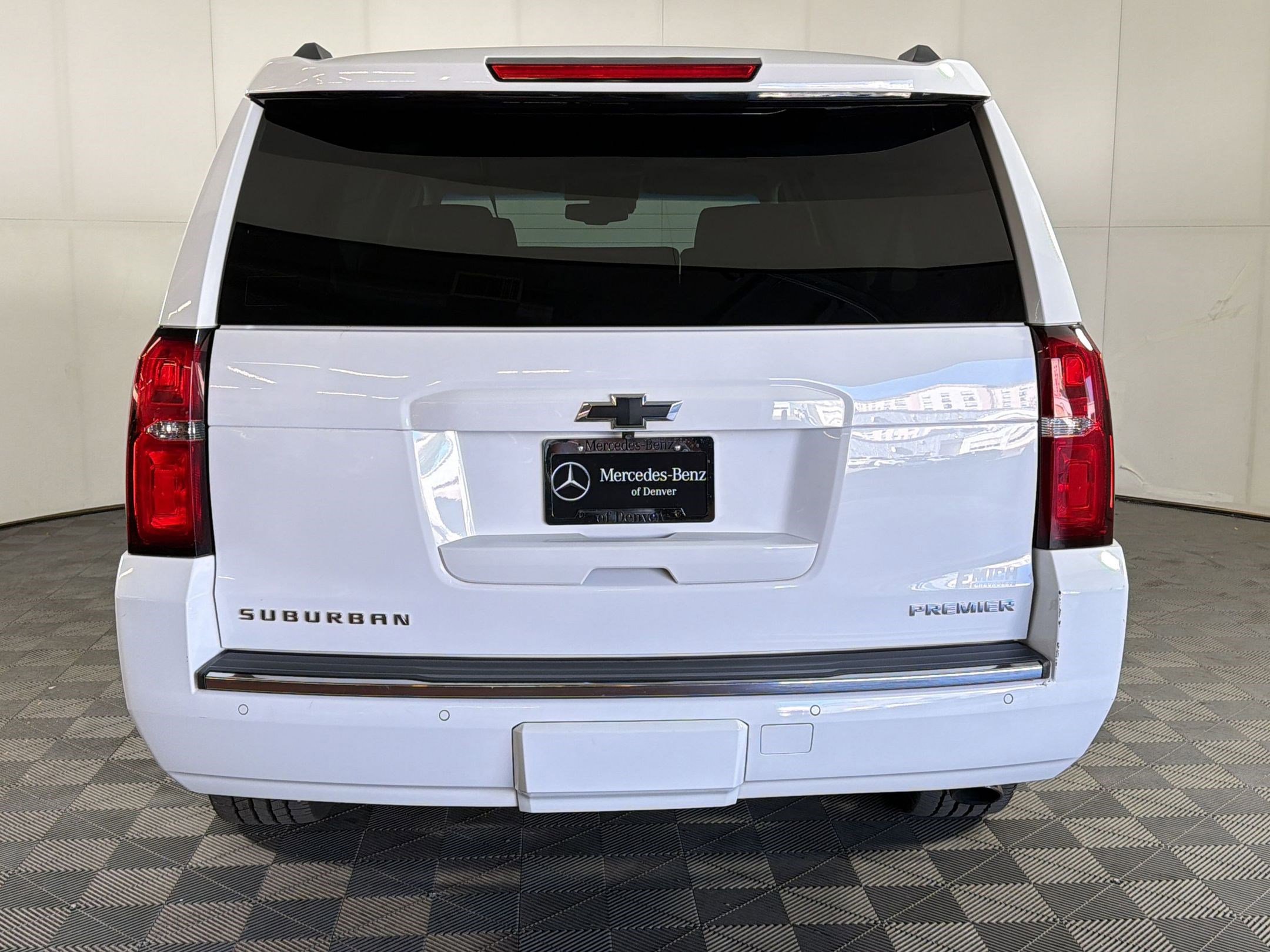 Used 2019 Chevrolet Suburban Premier w/ Premier Plus Edition AWD/4WD image 10