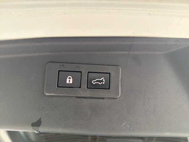 Used 2023 Subaru Outback Touring XT image 34