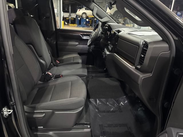 Used 2026 Chevrolet Silverado 1500 LT w/ Protection Package AWD/4WD image 29
