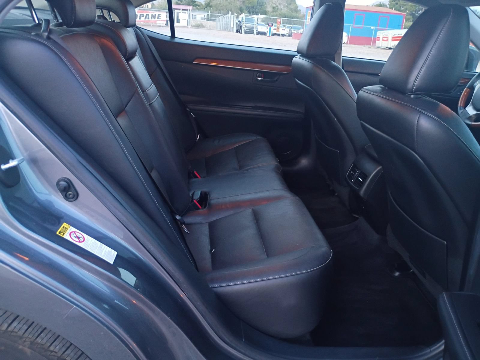 Used 2015 Lexus ES 300h w/ Navigation System Package FWD image 9