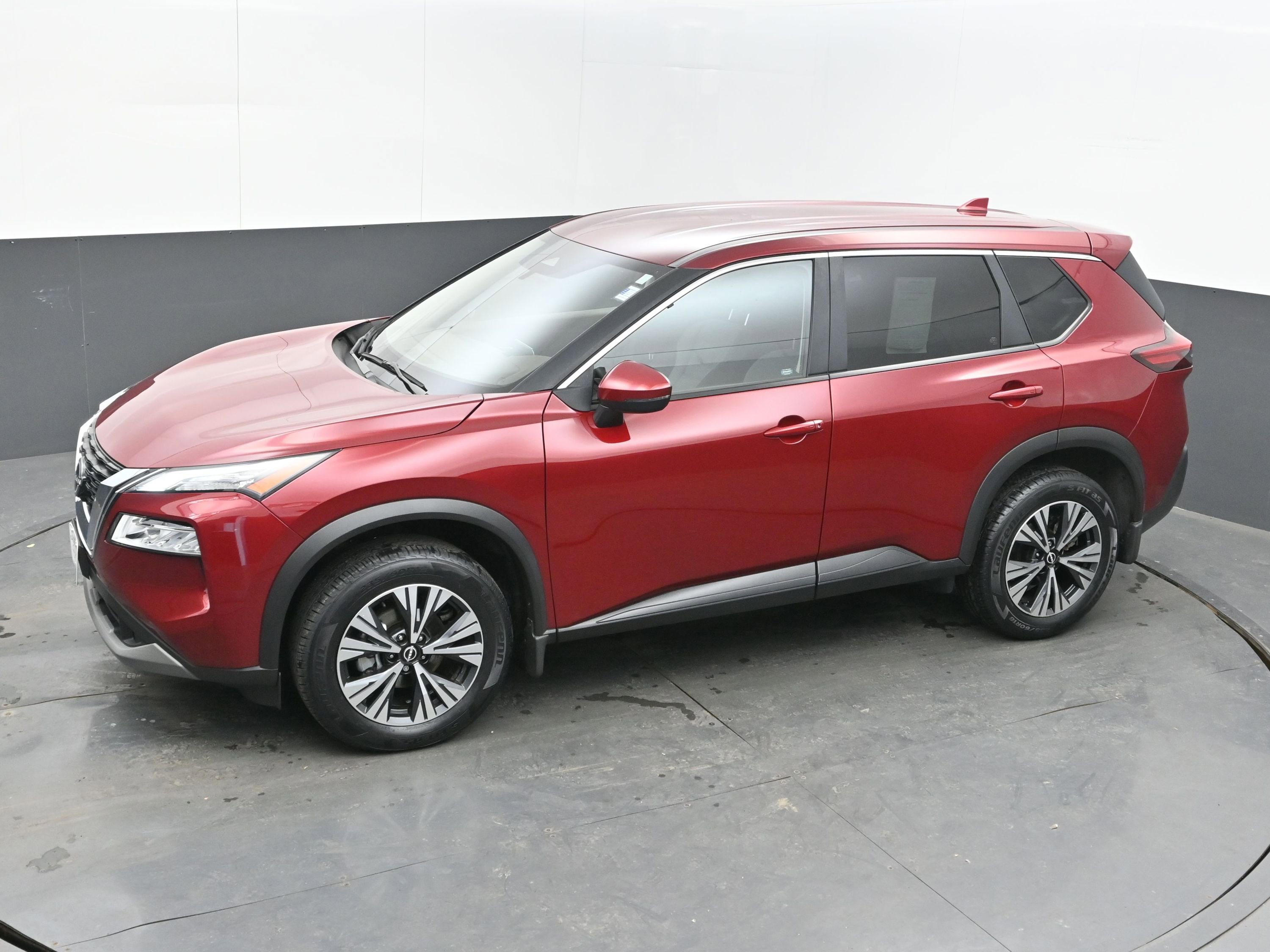 Certified 2023 Nissan Rogue SV image 32