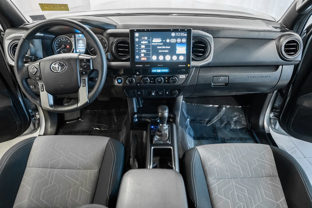 Used 2023 Toyota Tacoma TRD Off-Road AWD/4WD image 19