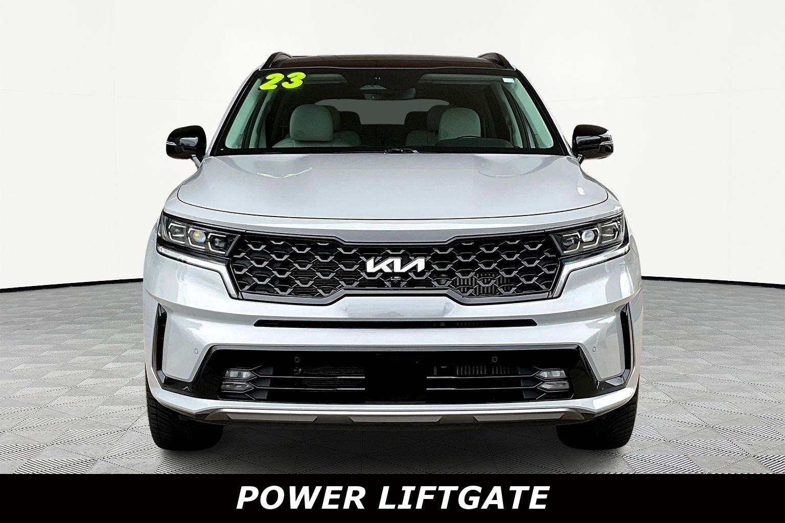 Used 2023 Kia Sorento SX image 2