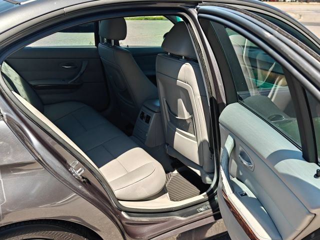 Used 2006 BMW 325i Sedan RWD image 47