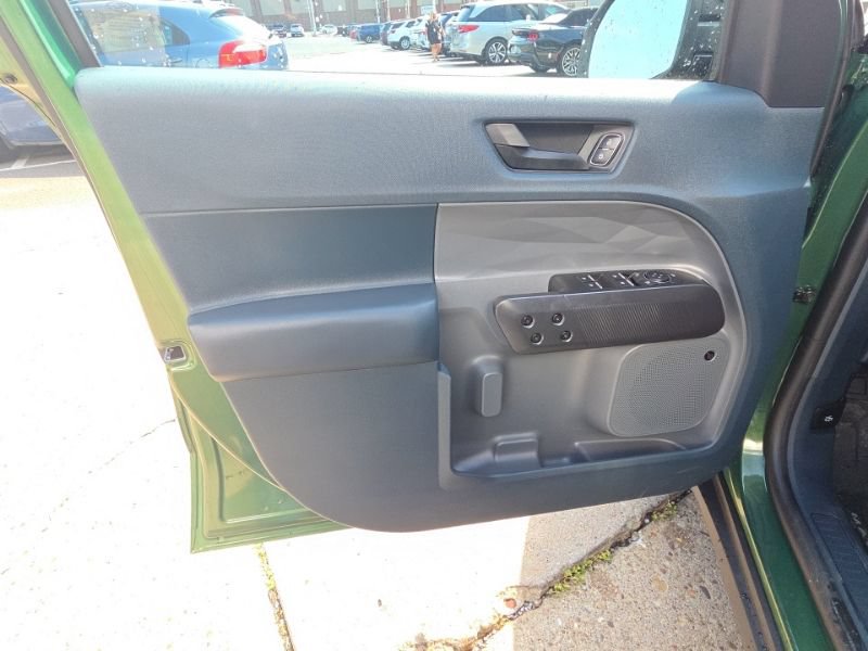 New 2025 Ford Maverick Lariat w/ Black Appearance Package AWD/4WD image 20