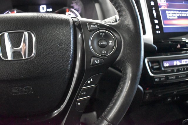 Used 2017 Honda Pilot Touring image 19