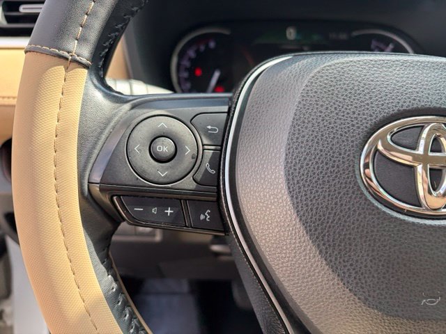 Used 2019 Toyota RAV4 Limited FWD image 29