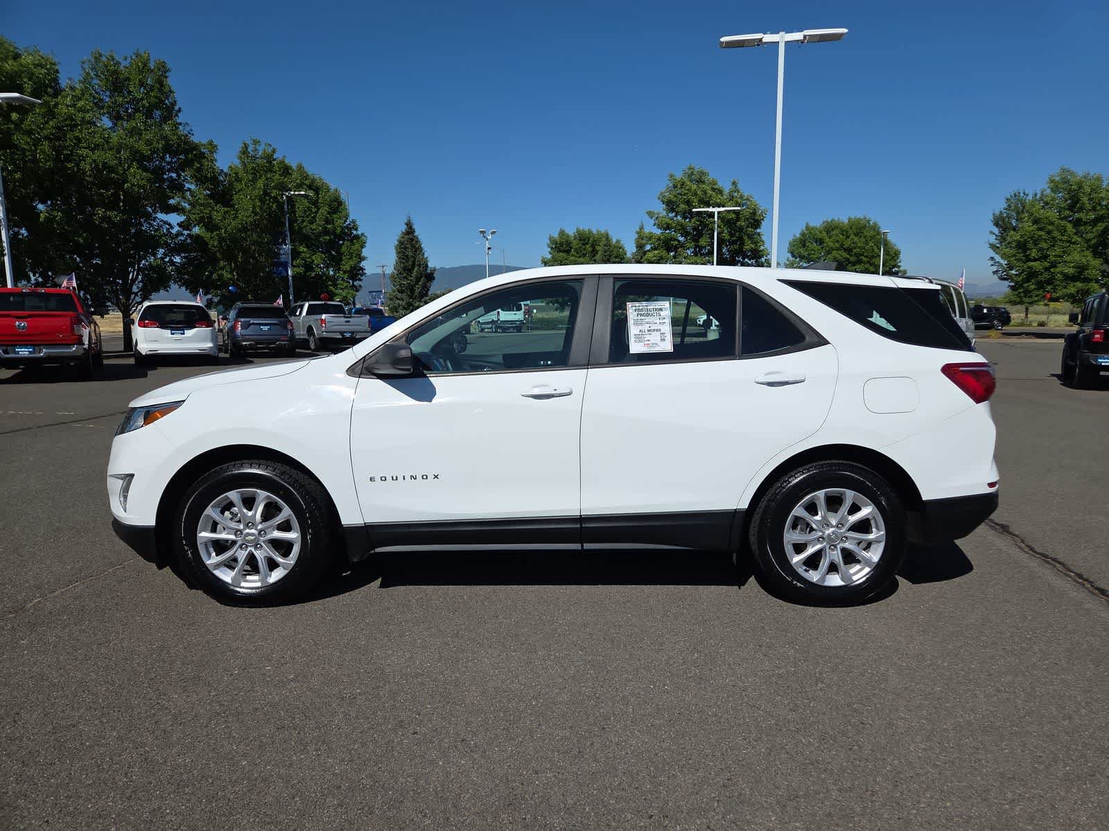 Used 2020 Chevrolet Equinox LS FWD image 11