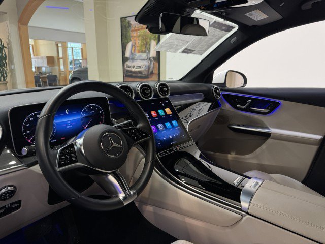 Certified 2025 Mercedes-Benz GLC 300 image 6