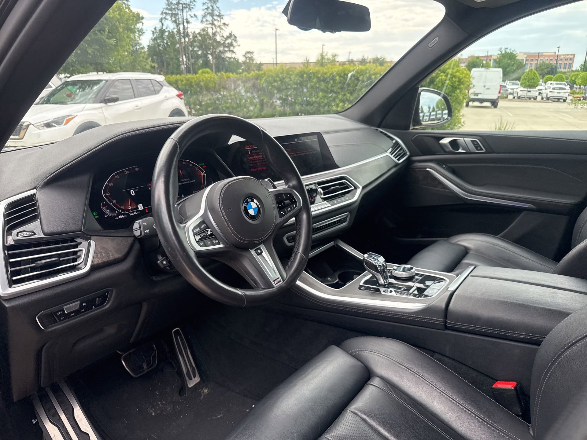 Used 2022 BMW X5 xDrive40i w/ M Sport Package image 9