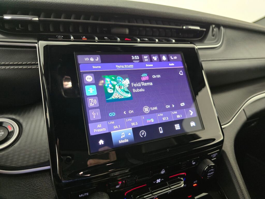 Used 2023 Jeep Grand Cherokee Altitude image 28