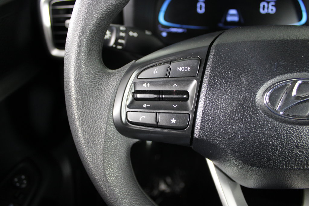 Certified 2024 Hyundai Venue SE FWD image 24