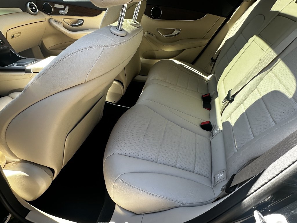 Certified 2022 Mercedes-Benz GLC 300 image 25