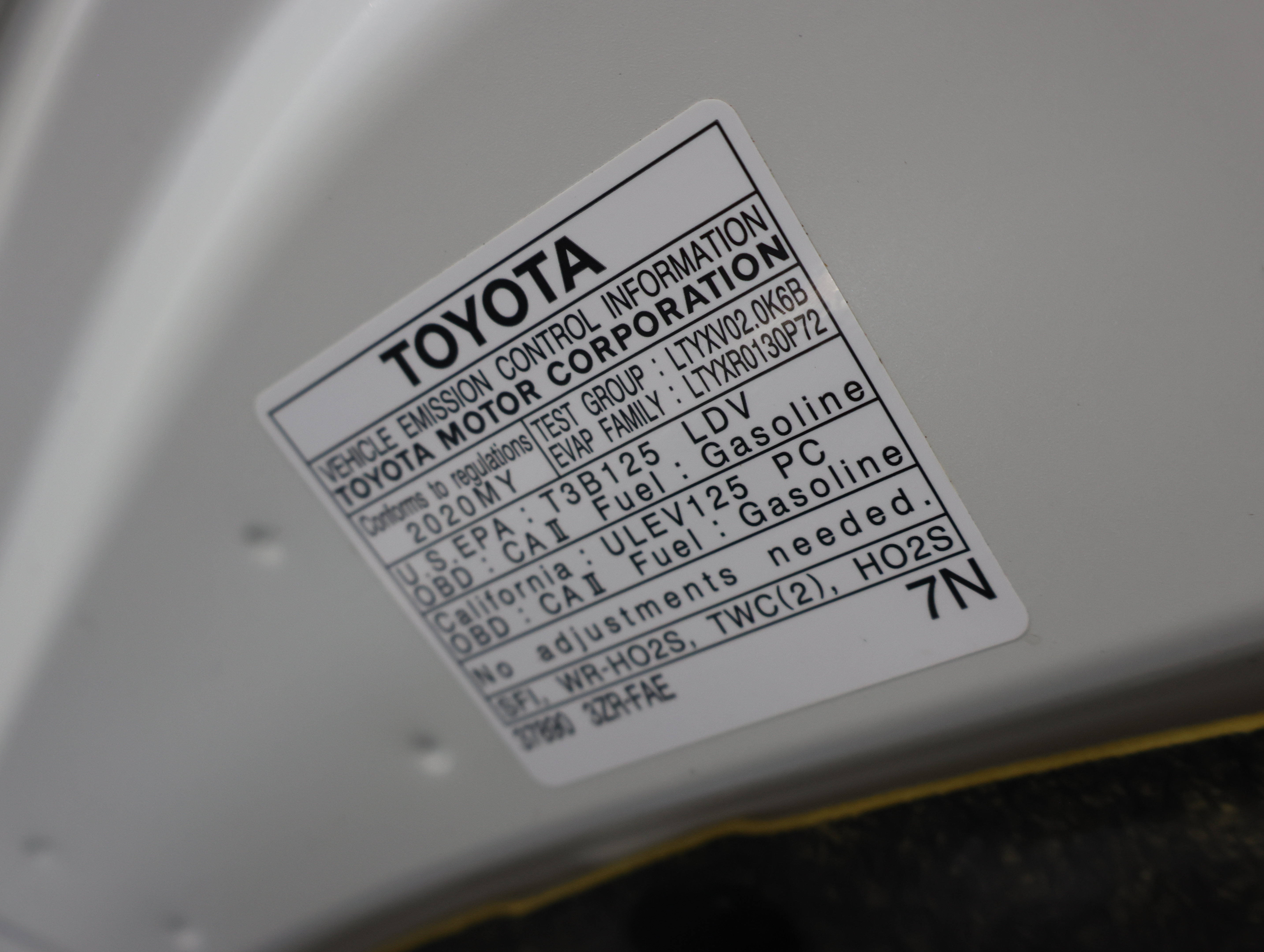 Used 2020 Toyota C-HR XLE FWD image 20