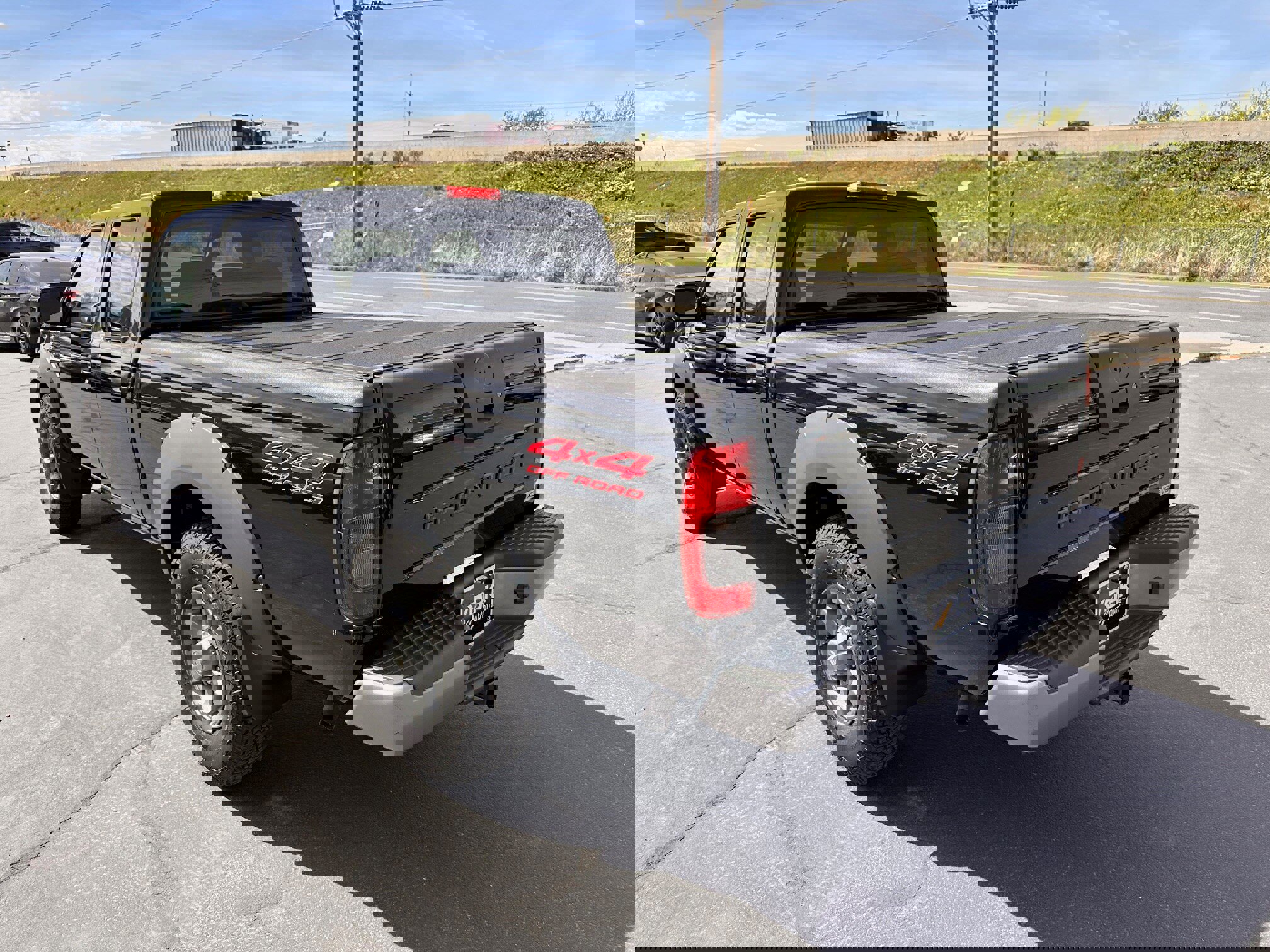 Used 2003 Nissan Frontier XE w/ XE Pwr Pkg image 4