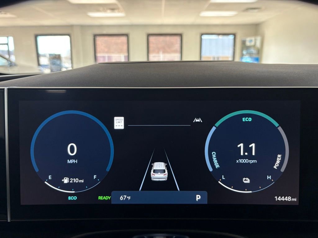 Used 2025 Hyundai Tucson Limited image 19