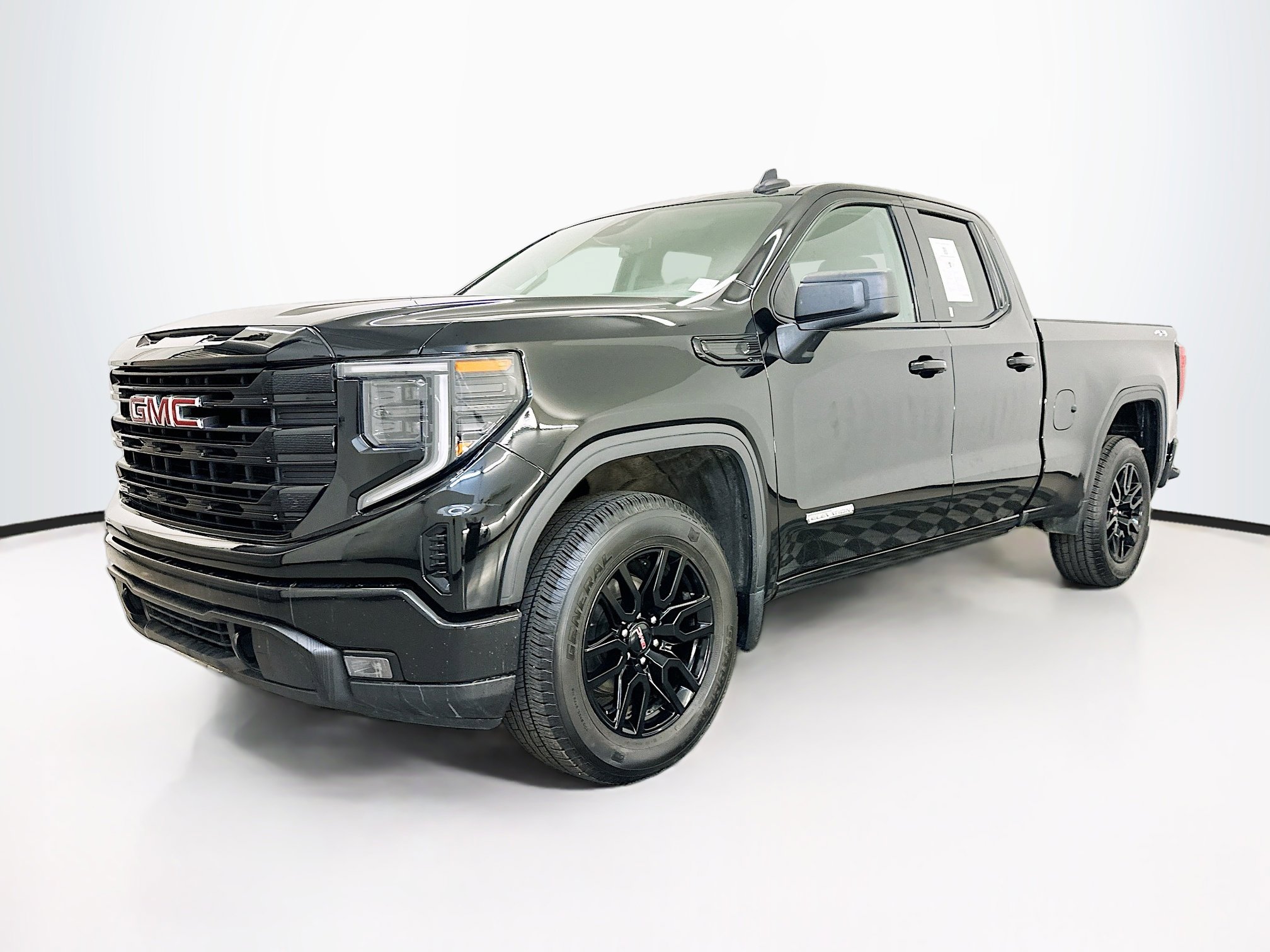 Used 2024 GMC Sierra 1500 Elevation image 3