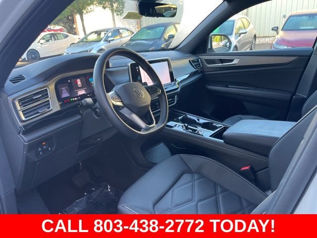 Used 2024 Volkswagen Atlas Cross Sport SE FWD image 6