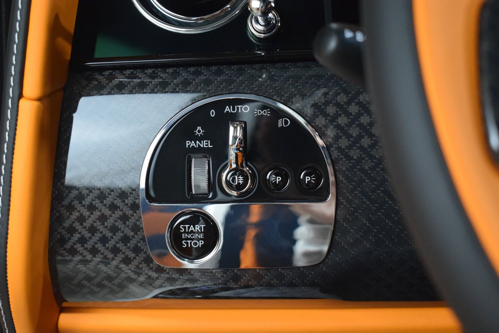 New 2026 Rolls-Royce Cullinan Black Badge image 29