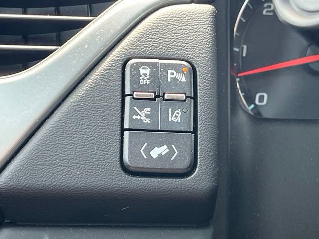 Used 2015 Chevrolet Tahoe LTZ AWD/4WD image 34